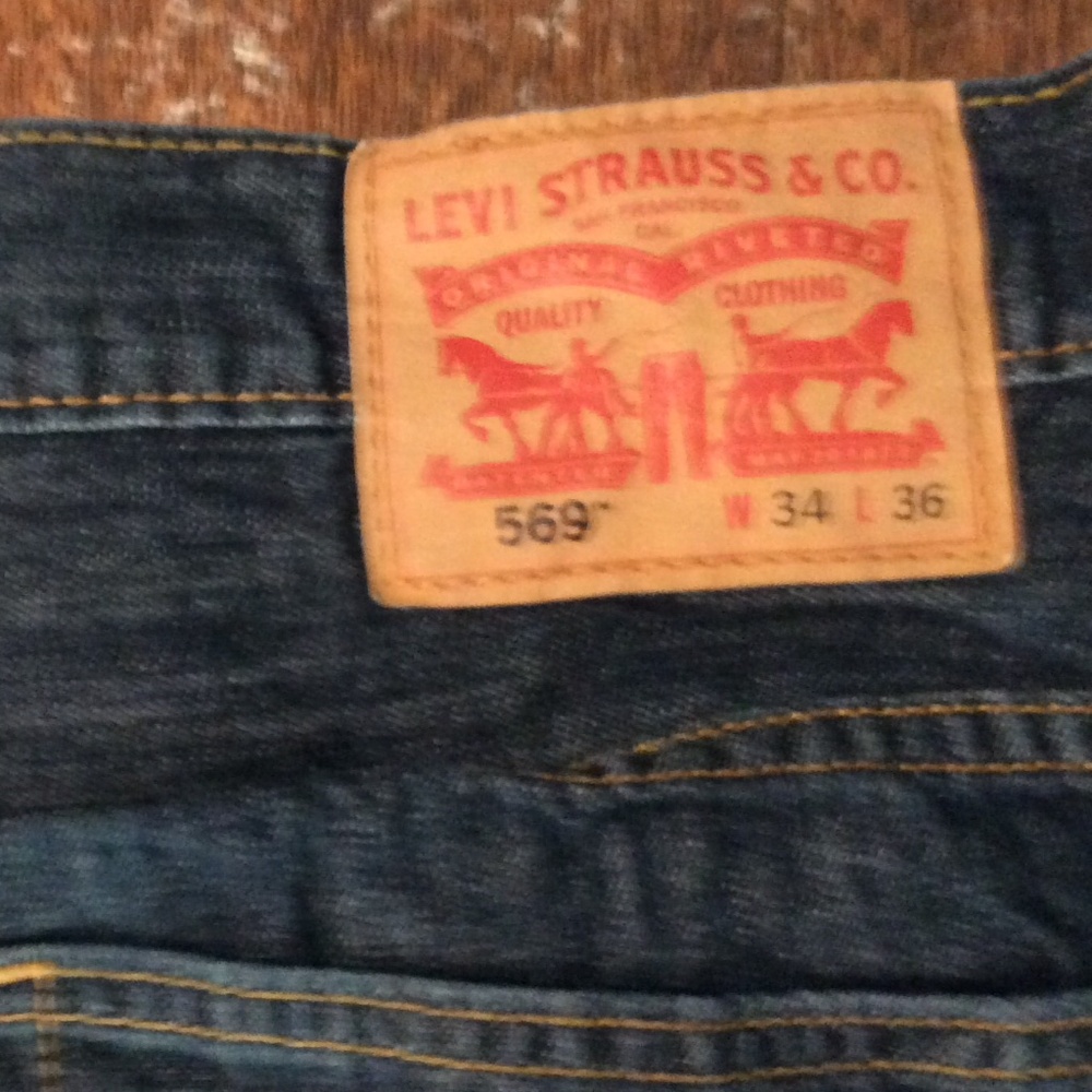 Levi’s 569